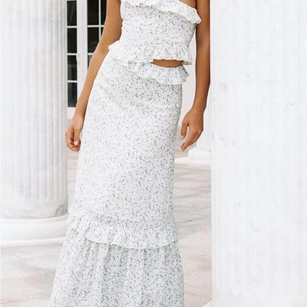 Chic White Patterned dress Peony from Anthropology